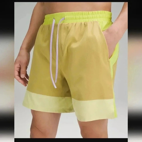Lululemon Pool Short 7" Paneled - Picture 1 of 7